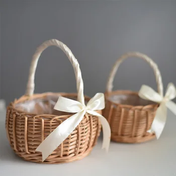 Нова ракита кошница за цветя с дръжка Сватбени кошници за цветочниц За декорация на дома и градината Кошница за цветя за сватбени партита